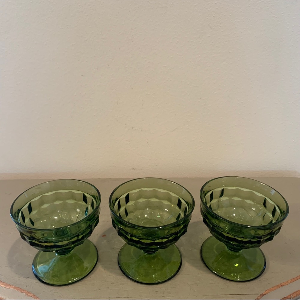 Three Vintage Green Dessert Glasses - Picture 4 of 7